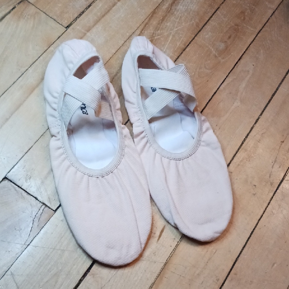 Ballet‎ Shoes in Light Pink